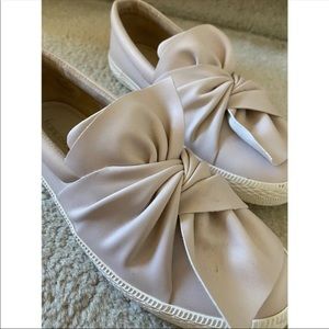 Francesca's Nude Gemi Bow Sneakers